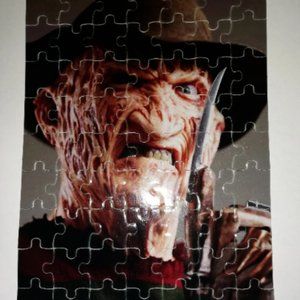 (2FOR15$) Puzzles , Casse-tête  freddy kruger    , 63 pcs , BRAND NEW